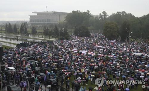 벨라루스 당국 "실종 야권 인사 2명 우크라로 도주, 1명은 체포"