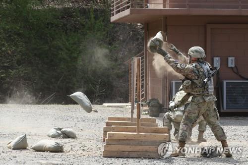 [팩트체크] 카투사는 미군규정 우선 적용?…휴가는 다르다(종합)