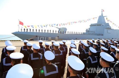 "중국, 구축함에 '항모 킬러' 미사일 탑재 추진 가능성"