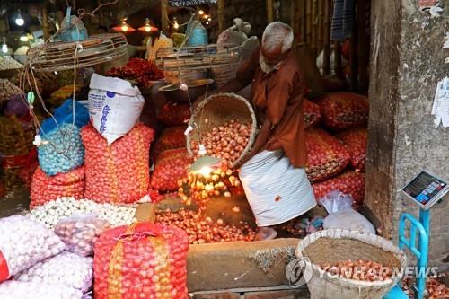 방글라 등 남아시아 '양파 대란'…인도 수출금지로 가격 폭등