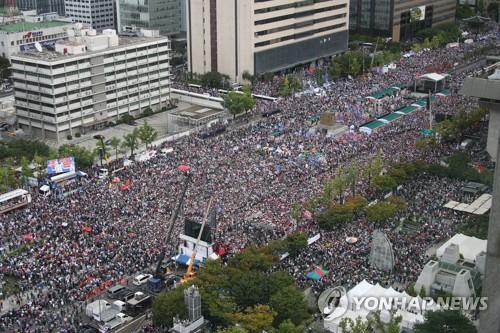 개천절 서울 집회 동향에 광주 방역 당국도 촉각…"제발 집에"
