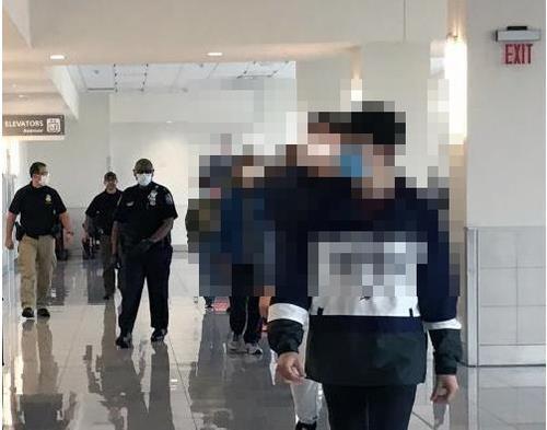 미 SK배터리 공장 한국 근로자 13명 체포돼…'불법취업' 혐의