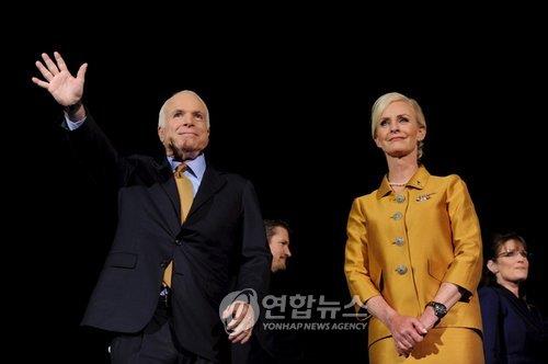 전 공화 대선후보 매케인 부인, 바이든 대통령직 인수팀 합류