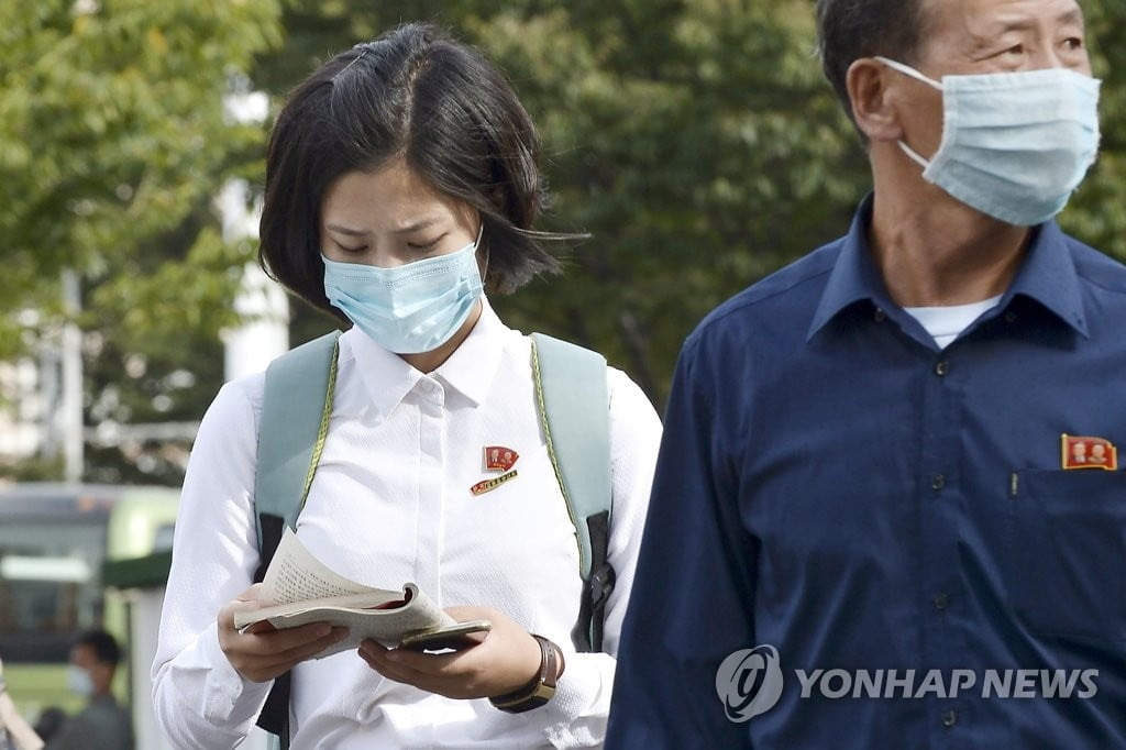 북한도 코로나 가을 확산 비상…"결사전, 국경 완전봉쇄해야"