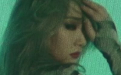 CL, "아홉 번 쓰러져도 바로 GET UP" 의미심장