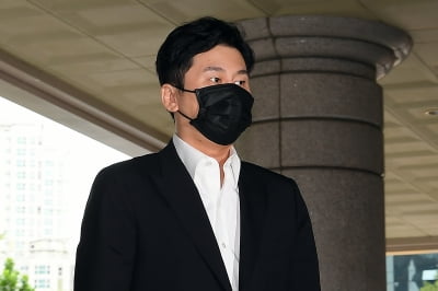 [TEN 포토] 양현석 '원정도박 혐의로 법원 출석'