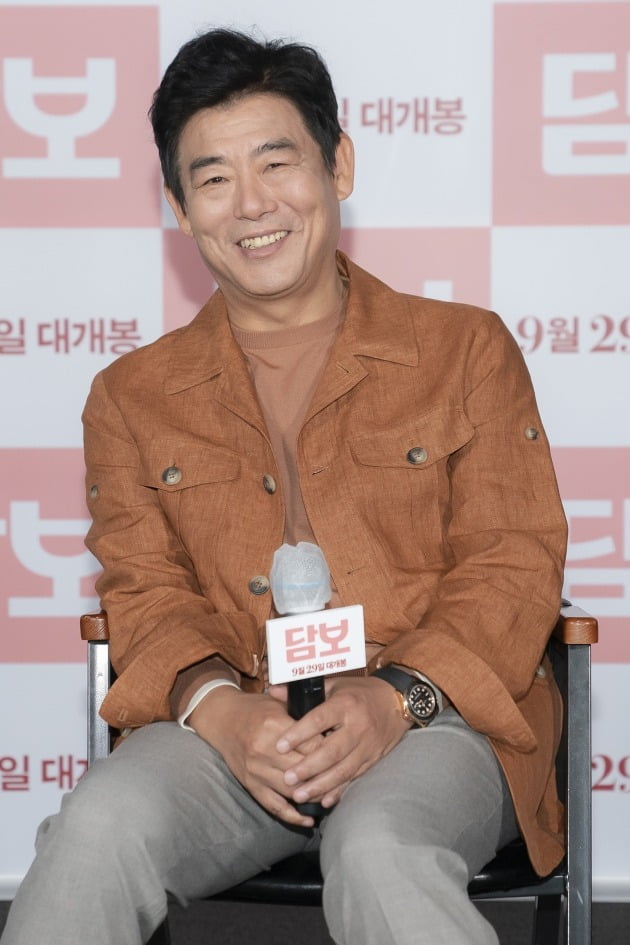 배우 성동일이 24일 열린 영화 '담보'의 라이브 컨퍼런스에 참석했다. / 사진제공=CJ엔터테인먼트