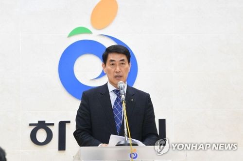 '산불감시원 채용비리' 오수봉 전 하남시장, 항소심서 벌금형