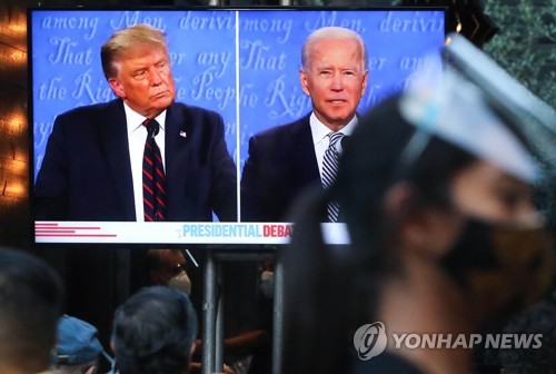 [미 대선 TV토론] 6개 주제서 95분간 한치 물러섬 없이 격돌(종합)