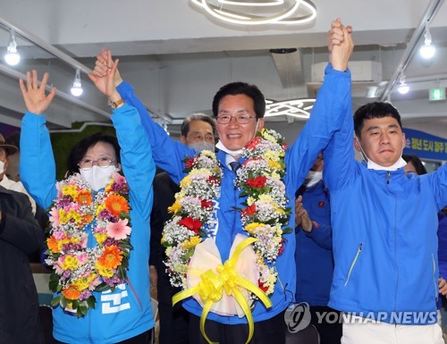 민주, 정정순 체포영장 청구에 "국회법 따라 처리"