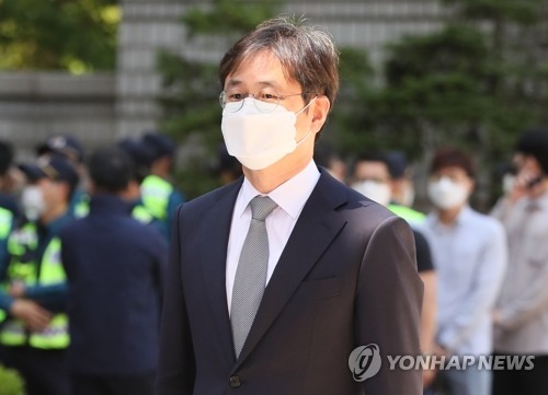 법원, 김태우 전 수사관 재판서 조국·백원우 증인신청 기각