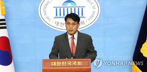 선거법 위반 혐의 윤상현, 경찰 조사 거부…"검찰서 받겠다"