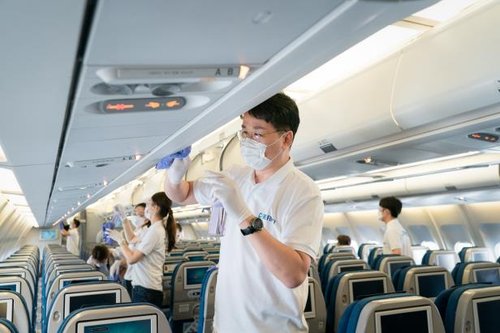 대한항공 "오늘부터 마스크 착용 거부하면 비행기 못 타요"