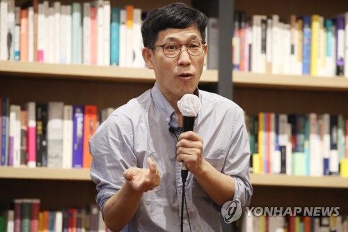 신동근 "野, 국보법 위반자 왜 감싸나"…진중권 "무서운 사람"
