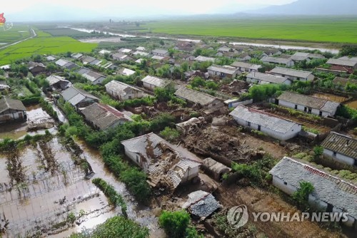 북한, 홍수·태풍 피해 복구에 '속도전'…시한 한달 앞으로