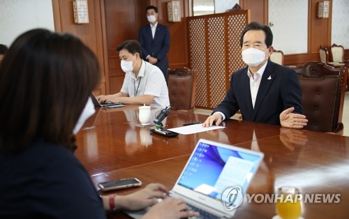 정총리 "단 1명의 의료인 처벌도 원치않아…유연한 자세로 해결"