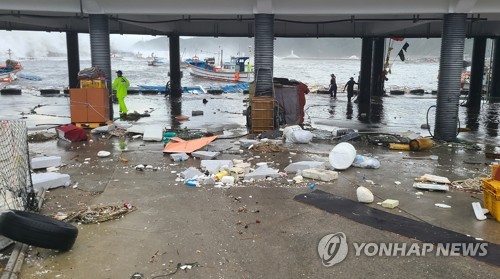 한반도 동쪽 할퀴고 빠져나간 '마이삭'…인명피해·원전도 정지(종합4보)