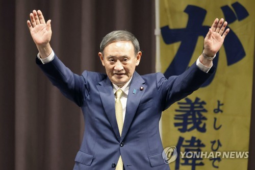 문대통령-스가 첫 만남은…연말 한중일 회담 계기 회동 가능성