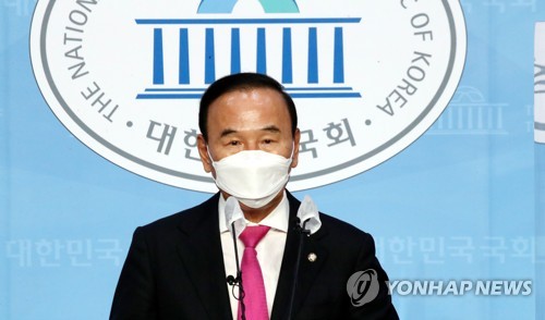 [팩트체크] "국감서 '신기술' 언급 한번뿐" 박덕흠 발언 사실?