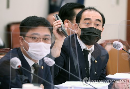 與 종전선언결의안 외통위 자동상정…野 "국민분노 망각"(종합)