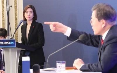 고민정 글 보면 '文 편가르기 논란' 휘말린 이유 알 수 있다?