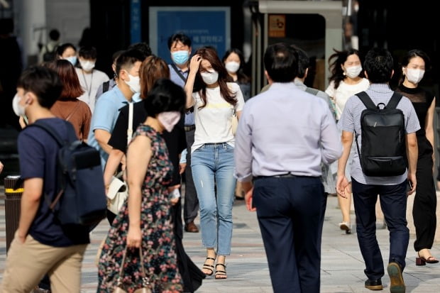 한국인이 주요국 가운데 신종 코로나바이러스 감염증(코로나19)에 대해 가장 많이 우려하고 있는 것으로 나타났다./사진=연합뉴스