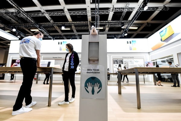 A view of Huawei stores participating in 'IFA 2020', the world's largest consumer electronics IT expo held in Germany on the 3rd / Photo = EPA