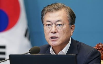 문대통령 "파업 의사들 짐까지…간호사 여러분 사랑합니다"