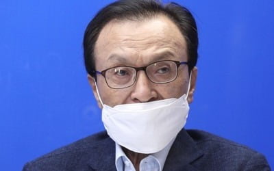 이해찬 "野, 추미애 자녀 문제로 억지…정권교체? 그건 꿈"