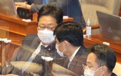국민의당, 황희에 "인권능력 바닥…의원직 사퇴가 도리"