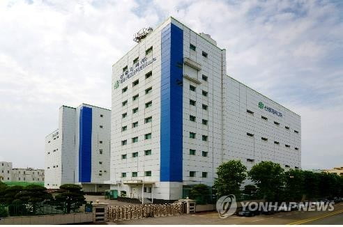 신풍제약, 자사주 팔아 120년치 순이익 벌어…주가 14% 급락