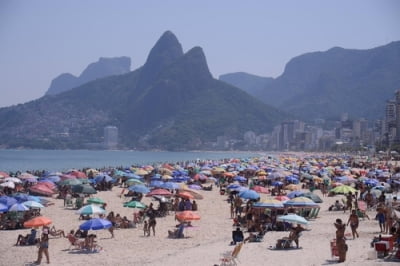 격리 느슨해진 탓인가…브라질 코로나 신규확진 다시 3만명대
