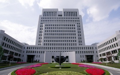 허위 병원 확인서로 '학내 봉사상'…대법 "학교 책임 아냐"