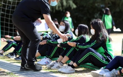 내일부터 학교 수업 확대…초1·비수도권 사실상 전면 등교