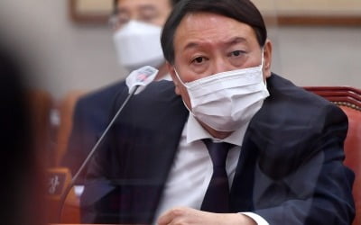 "통제받지 않겠다는 검찰총장 통제할 것"…이낙연 '직격탄'