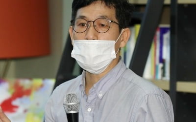 軍 간부가 與의원 아들 위해 "본죽 사다줘라"…진중권 "군대 다시 가고파"