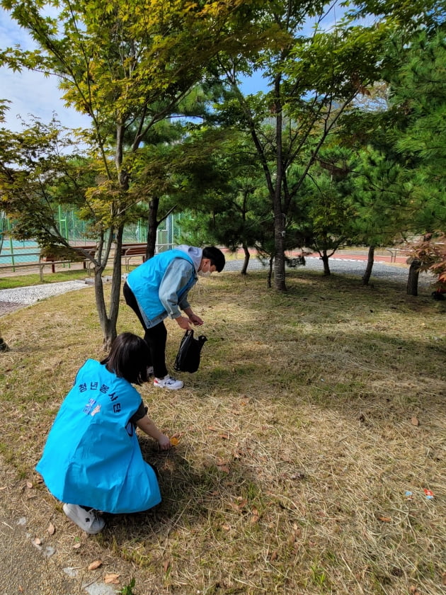 무학 좋은데이나눔재단. 비대면 봉사활동 '줍깅하기 딱! 좋은날" 진행