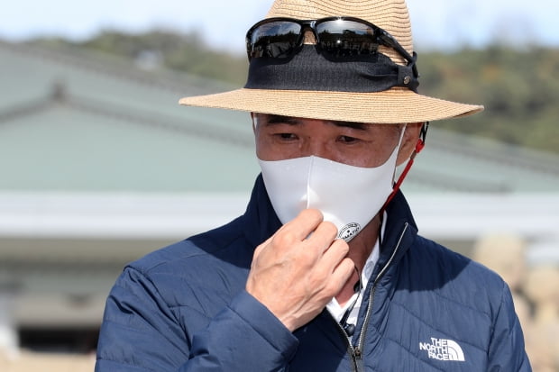 북한군에 사살된 해양수산부 공무원의 형 이래진 씨. 사진=뉴스1