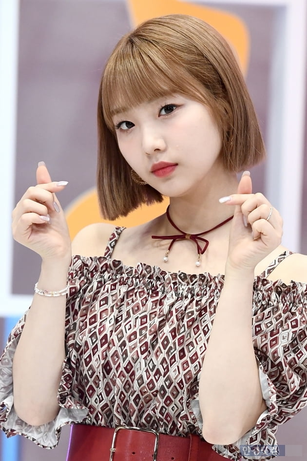 [포토] 이달의 소녀 여진, '깜찍하게 하트 발사~'