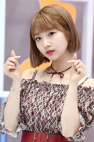 [포토] 이달의 소녀 여진, '깜찍하게 하트 발사~'