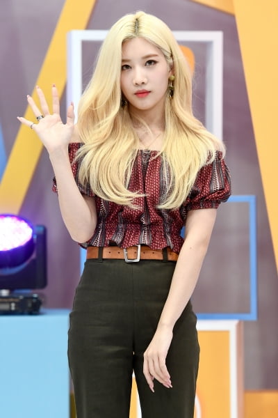 [포토] 이달의 소녀 김립, '시크한 손인사~'