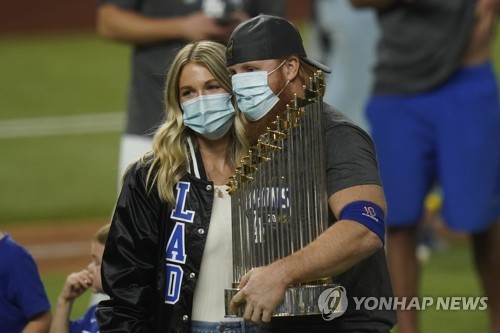 &#34;터너, 우승 세리머니 참여는 규정 위반&#34;...MLB 사무국, 조사 착수