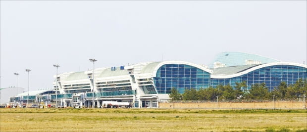 무안국제공항 '유령공항' 되나