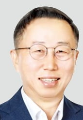 이건준  대표 