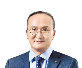 '인텔 출신 공학자' 이석희가 인텔사업 인수 총지휘