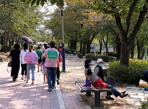 '호텔·콘도 만실'…추석 연휴 경주 보문관광단지 10만여명 방문