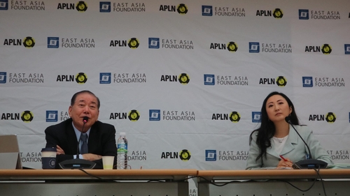 헤커 "북한, 3년 전 '핵무기연구소 폐쇄' 제안…미국이 실기"