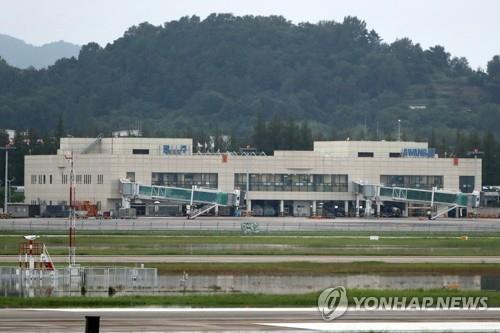 초등생이 신분증 도용해 항공기 탔는데…광주공항 보안 또 뚫려