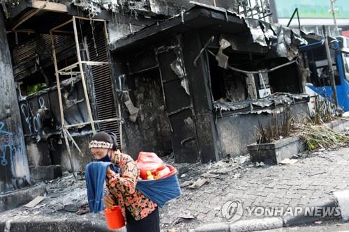 인니 노동법 개정 반대 시위 6천명 체포…145명 코로나 양성