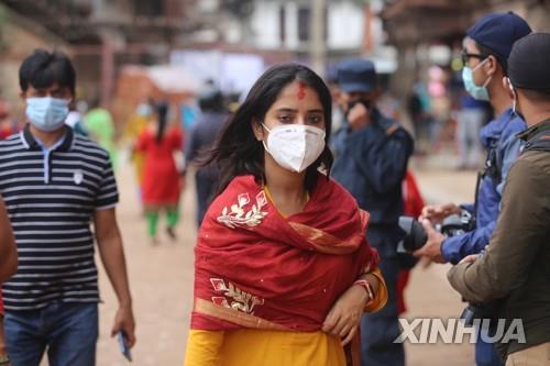 "네팔은 코로나19 없는 나라" 주장했던 장관, 내각서 첫 감염